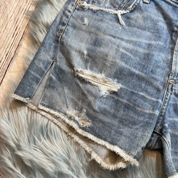 Citizens of Humanity Slouchy Fit Corey Distressed Shorts sz 27 - Picture 6 of 11